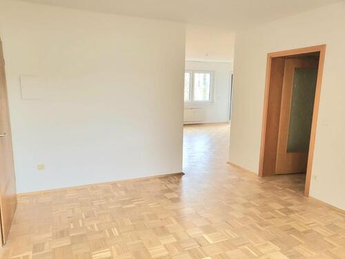 Foto - 3 ZKB mit Wanne, Einbauküche, Aufzug, barrierefrei