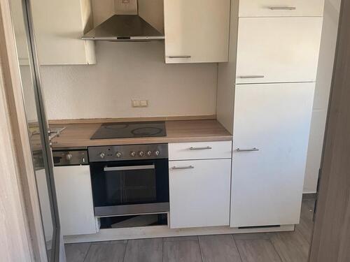 Foto - 2 Zimmer Wohnung. 900 Warm - 900,00&nbsp;EUR Kaltmiete, ca.&nbsp; 60,00&nbsp;m&sup2;