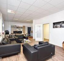 Flexible Gewerbehalle mit Büroflächen im etablierten Gewerbegebiet Lübeck-Genin!