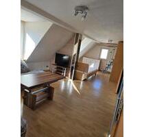 Helle möblierte DG-Wohnung 'Loft' & Dachboden in Feuerbach - Stuttgart