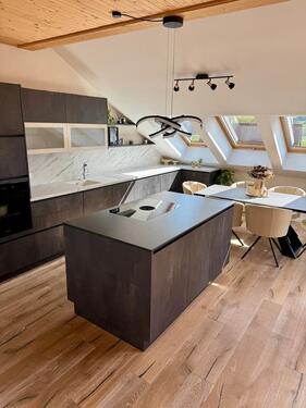 Foto - Exklusive 2-Zi.-Whg. 75 m², BJ 2020, Loggia & TG - provisionsfrei