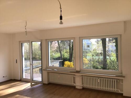 Foto - Erstbezug nach Sanierung 4 Zimmer Süd-Balkon Garage Köln-Ostheim