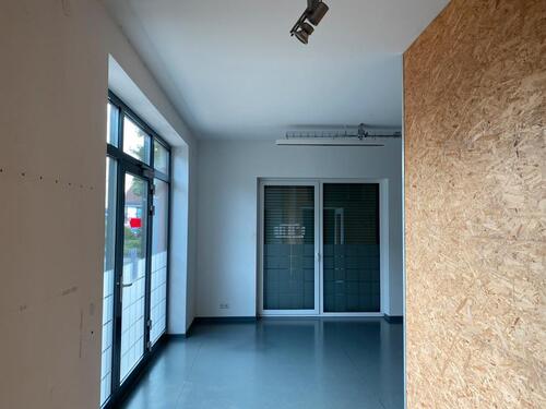 Foto - Moderne Gewerbeinheit im EG - 470,00 EUR Kaltmiete,