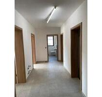3 Zimmer Wohnung Mit Balkon - 800,00 EUR Kaltmiete, in Aßlar (PLZ: 35614)