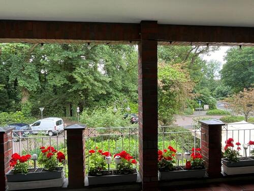 Foto - Gemütliche und geräumige 3.-Zi. 1. OG Whg mit Balkon direkt in Zeven