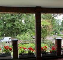 Gemütliche und geräumige 3.-Zi. 1. OG Whg mit Balkon direkt in Zeven