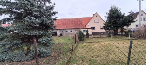 Foto - Einfamilienhaus mit Stallgebäude und Garage bei Belgern