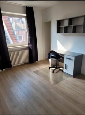 Foto - vollmöbliertes Zimmer in 2er WG