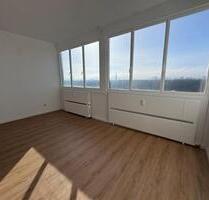 Helle 2-Zimmer-Wohnung mit Aufzug in Berlin-Tiergarten!