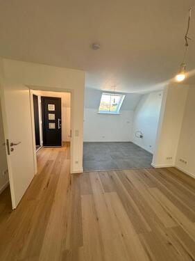 Foto - Sanierte 3- Zimmer-Wohnung mit ca. 77 qm