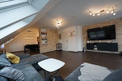 Foto - Familientraum unter dem Dach: Stilvolle, große Wohnung