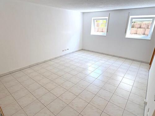 Foto - helle 1-Zimmer Souterrain Wohnung in ruhiger Lage v. Großostheim