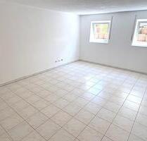 helle 1-Zimmer Souterrain Wohnung in ruhiger Lage v. Großostheim