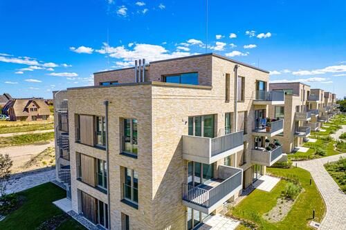 Foto - 3-Zi- Whg. im 2 OG mit Dünenblick! 105 m², Aufzug, Gäste-WC, Balkon, EBK, wertige Ausst., TG Stpl.