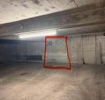 Stellplatz in Tiefgarage mit elektrischem Tor (Bielefeld)
