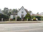 Foto - idyllisches freistehendes Einfamilienhaus