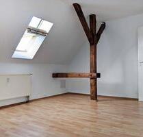 Hübsche 3-Raum-Dachgeschosswohnung mit Sichtbalken an den Elsterauen. Perfekt für Paare oder kleine Familien. - Halle (Saale) Silberhöhe