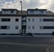 Helle 4-Zimmer-Obergeschosswohnung mit Balkon in Heßdorf