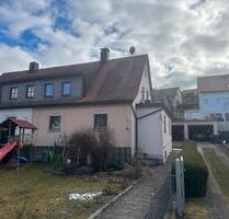 Doppelhaushälfte mit DuplexStudio Wohnung und Doppelgarage - Würzburg Heuchelhof