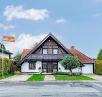 Von Privat: Wunderschönes Einfamilienhaus + großer Garten - Korschenbroich