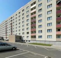 Dresden-Altstadt: Balkon + Aufzug + Concierge-Service!