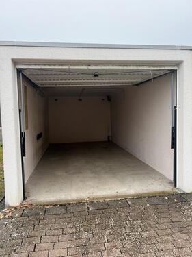 Foto - Ebenerdige Garagen auf ruhigem Reiterhof zu vermieten