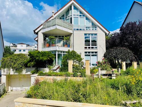 Foto - Großzügige Erdgeschosswohnung mit Wintergarten und Terrasse