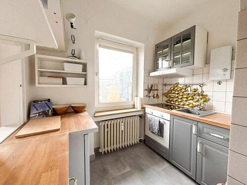 Foto - Attraktive 1,5-Zimmer-Wohnung mit Aufzug und Einbauküche – ideal für Singles oder Paare