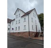 3 Familienhaus - Kernsaniert - 780.000,00&nbsp;EUR Kaufpreis, ca.&nbsp; 263,00&nbsp;m&sup2; in Freudenstadt (PLZ: 72250)