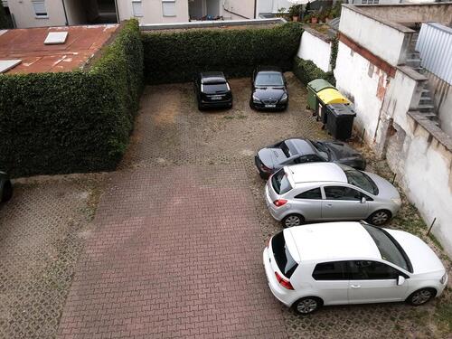 Foto - Pkw-Stellplatz im Innenhof, Augustastraße, Rastatt