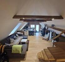 Geräumige 1-Raum-Dachgeschosswohnung im sanierten Fachwerkhaus - Oberstreu