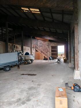 Foto - Stellplätze in einer Halle - 50,00&nbsp;EUR Miete,