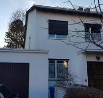 Familienfreundliche 6-Zi. DHH, Mü-Forstenried, mit 1000m² Garten - München Thalkirchen-Obersendling-Forstenried-Fürstenried-S