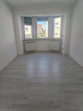 Foto - 4 Zimmer Wohnung zum Vermieten - 1.300,00&nbsp;EUR Kaltmiete, ca.&nbsp; 98,00&nbsp;m&sup2;