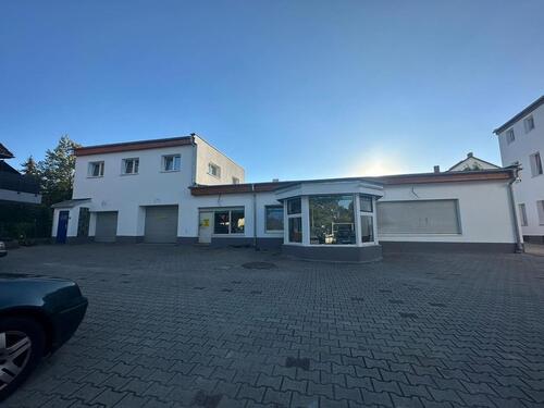 Foto - Kfz Werkstatt Supermarkt Buckow mit Lagerhalle Stellplätze Büro