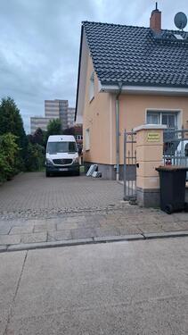 Foto - Lagerplatz für ein Pkw Stellplatz Motorradplätze