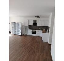 3 Zimmer Wohnung 900€ kalt - 1.200,00&nbsp;EUR Kaltmiete, ca.&nbsp; 90,00&nbsp;m&sup2; in Ravenstein (PLZ: 74747)