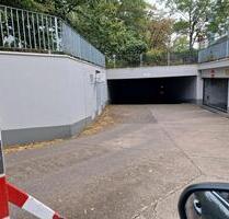 Zu vermieten ist eine abschließbare Garagenbox in Köln Porz