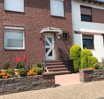 Reihenhaus mit 56 Zimmern, ausgebautem Keller - Stuhr