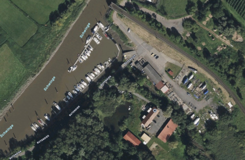 Foto - Bootsstellplatz Außenstellplatz für Boote direkt am Yachthafen