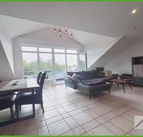 + 5PLUS +WOHLFÜHL WOHNUNG MIT WEITBLICK -SONNENBALKON UND STELLPLATZ IN INDENALTDORF +