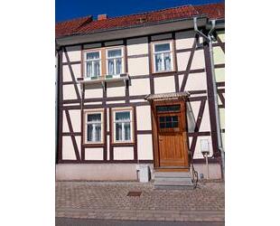 Einfamilienhaus - 35.000,00&nbsp;EUR Kaufpreis, ca.&nbsp; 120,00&nbsp;m&sup2; in Harztor (PLZ: 99768)