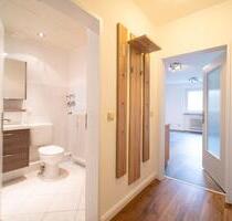 STILLVOLLE, NEUWERTIGE 2 Zi WHGBALK ins GRÜNEEBK in WIESBADEN