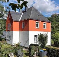 Traumhafte Altbauwohnung in Glashütte – perfekt für Berufstätige!