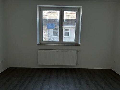 Foto - Renovierte 3 - Zimmer Wohnung ab sofort verfügbar !