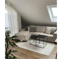 Helle 2,5 Zimmer Wohnung mit Balkon+Stellplatz- teilmöbliert - Thannhausen