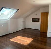 3,5-Zimmer-DG-Wohnung mit EBK in Schwarzenfeld