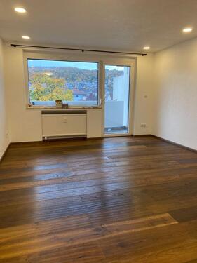 Foto - Exklusiv saniertes 1-Zimmer-Apartment mit Balkon & Schwimmbad