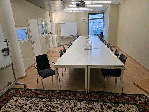 Foto - Seminar & Veranstaltungsraum - 300,00&nbsp;EUR Kaltmiete, ca.&nbsp; 45,00&nbsp;m&sup2;