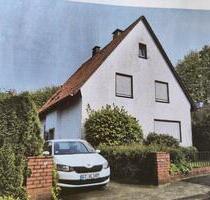 Zweifamilienhaus in Gütersloh - 300.000,00 EUR Kaufpreis, in Gütersloh (PLZ: 33330)